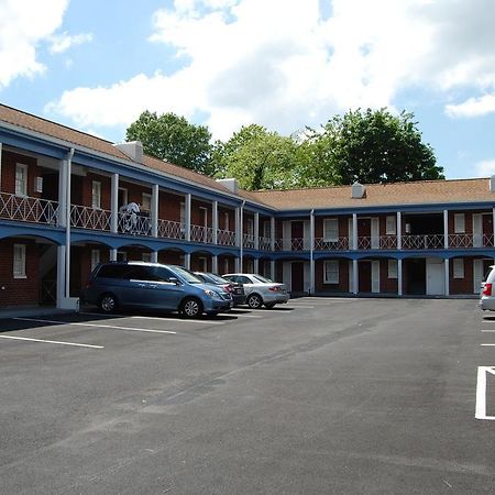 Towne Motel อเล็กซานเดรีย ภายนอก รูปภาพ