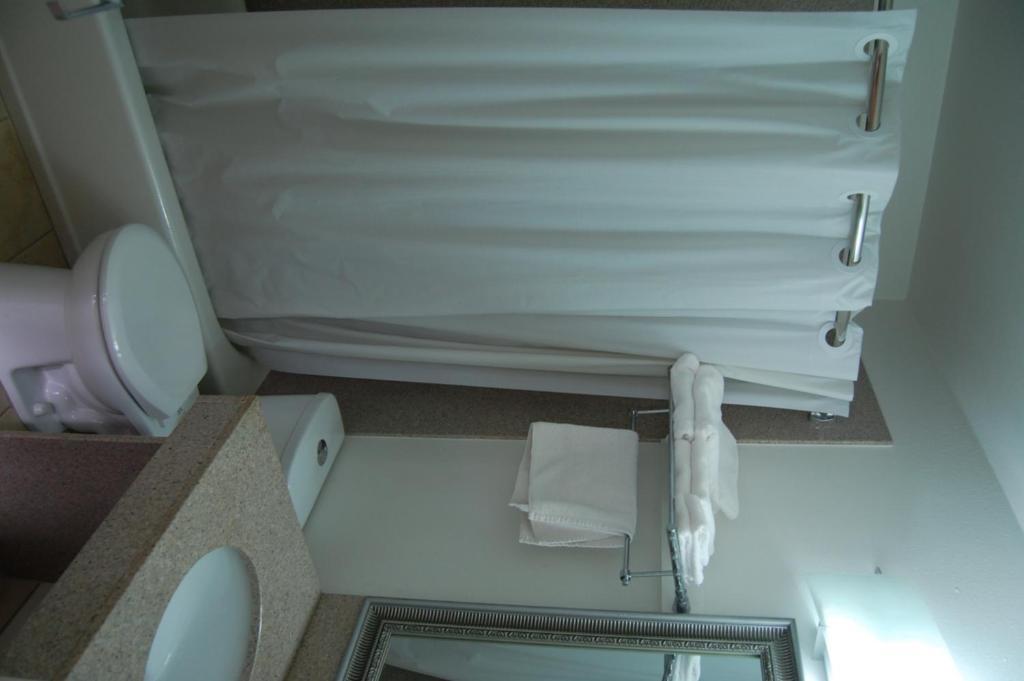 Towne Motel อเล็กซานเดรีย ห้อง รูปภาพ